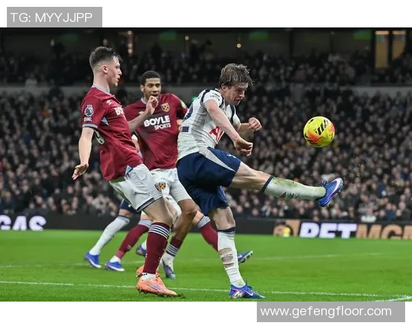 2020年热刺对阵西汉姆精彩回放录像重温比赛瞬间与经典进球分析